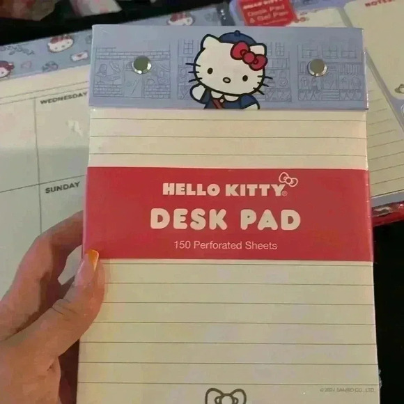 Sanrio Hello Kitty Stationary bundle - Picture 2 of 5